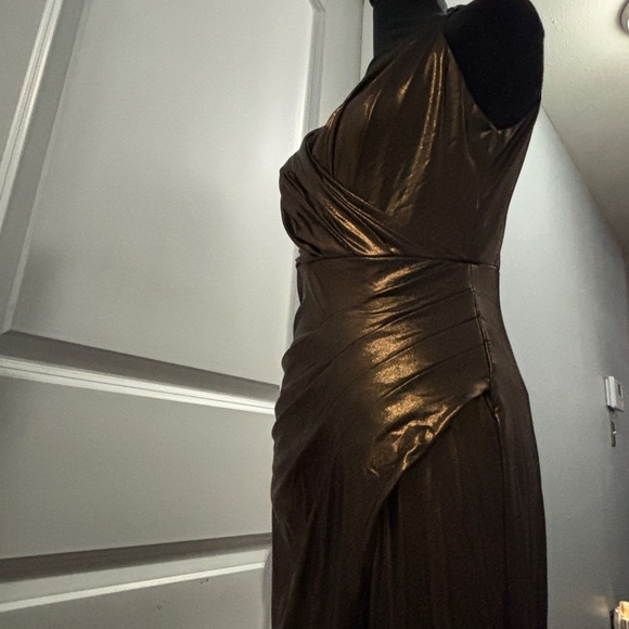 Elegant Metallic Dress - Picture 9 of 9
